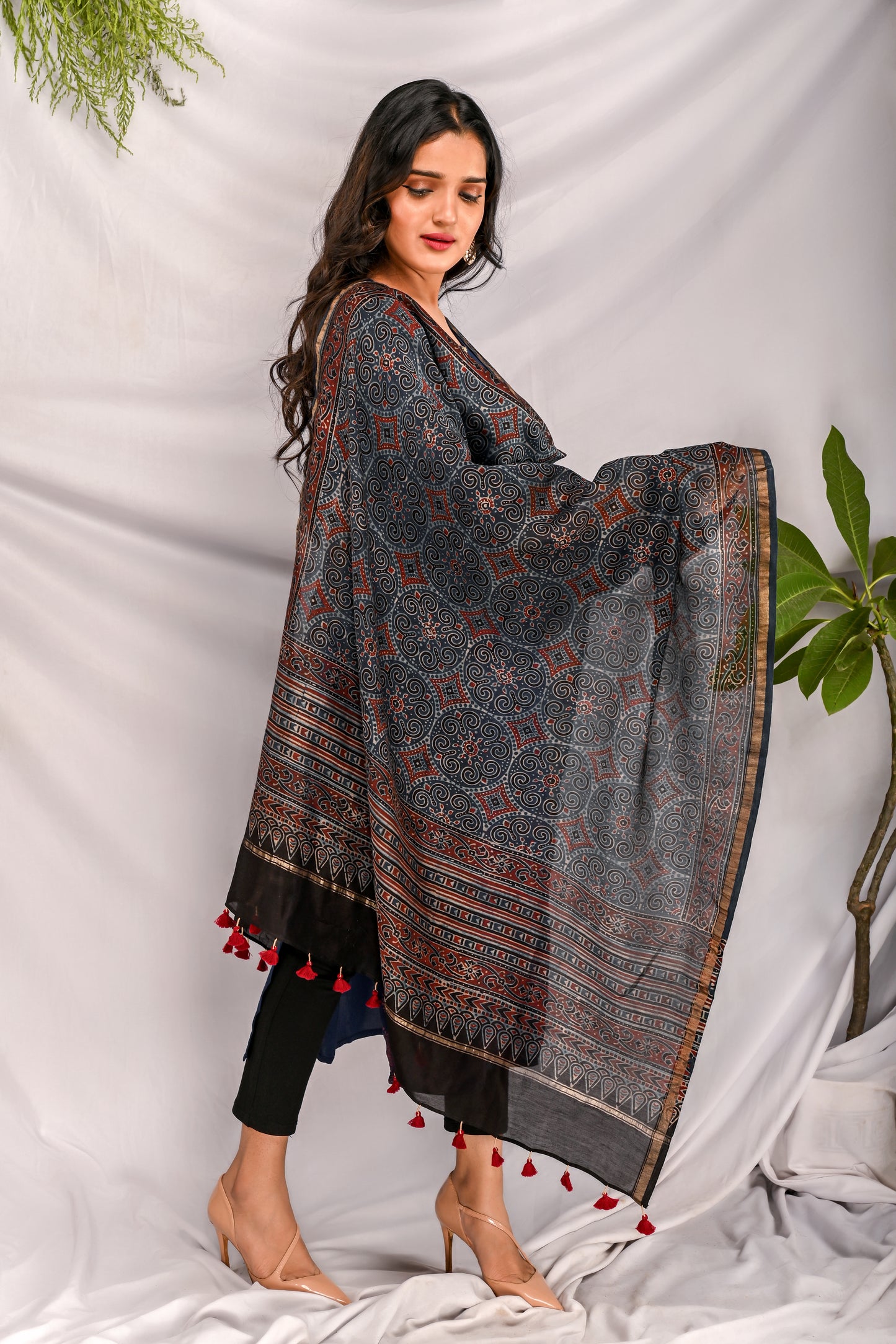 Mayasaar Ajrak Dupatta