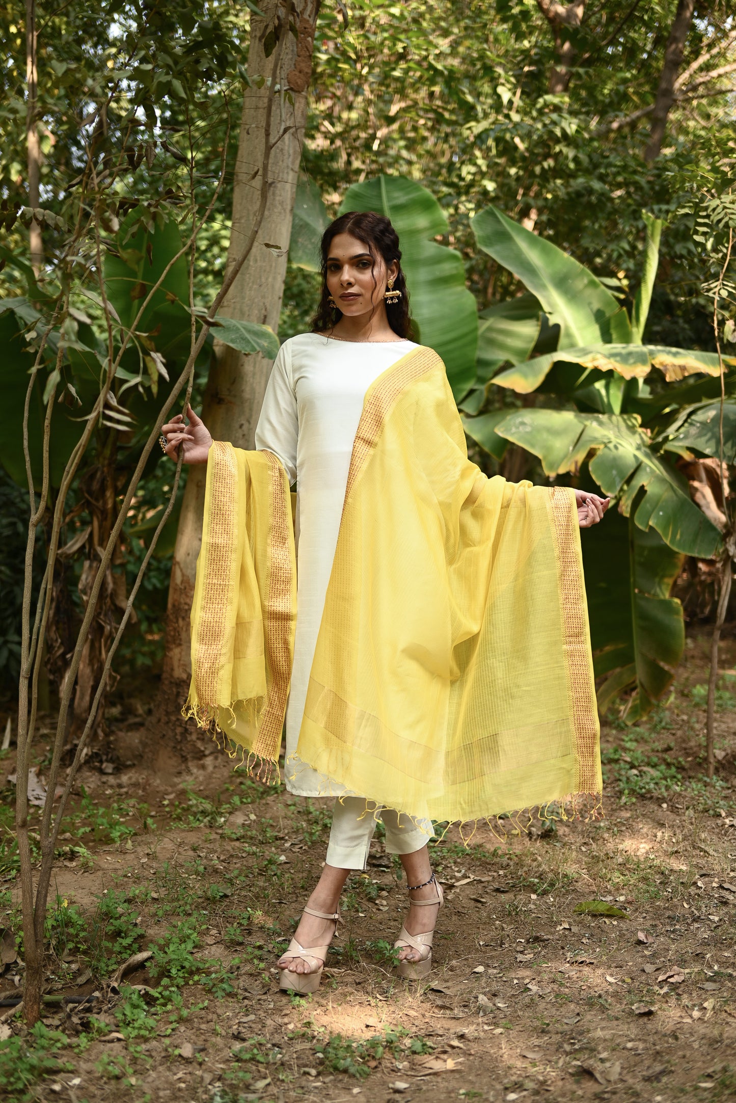 Soorya Maheshwari Handwoven Dupatta