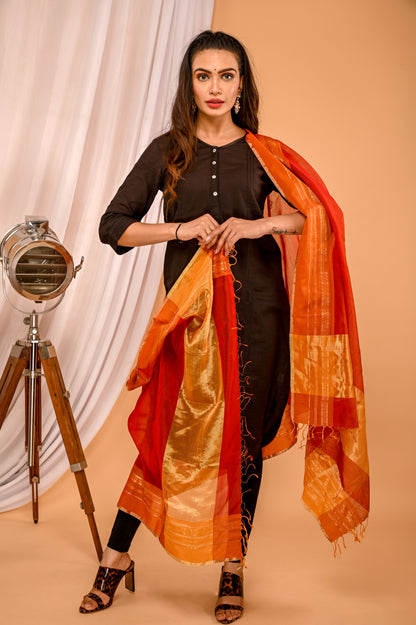 Samta Maheshwari Dupatta