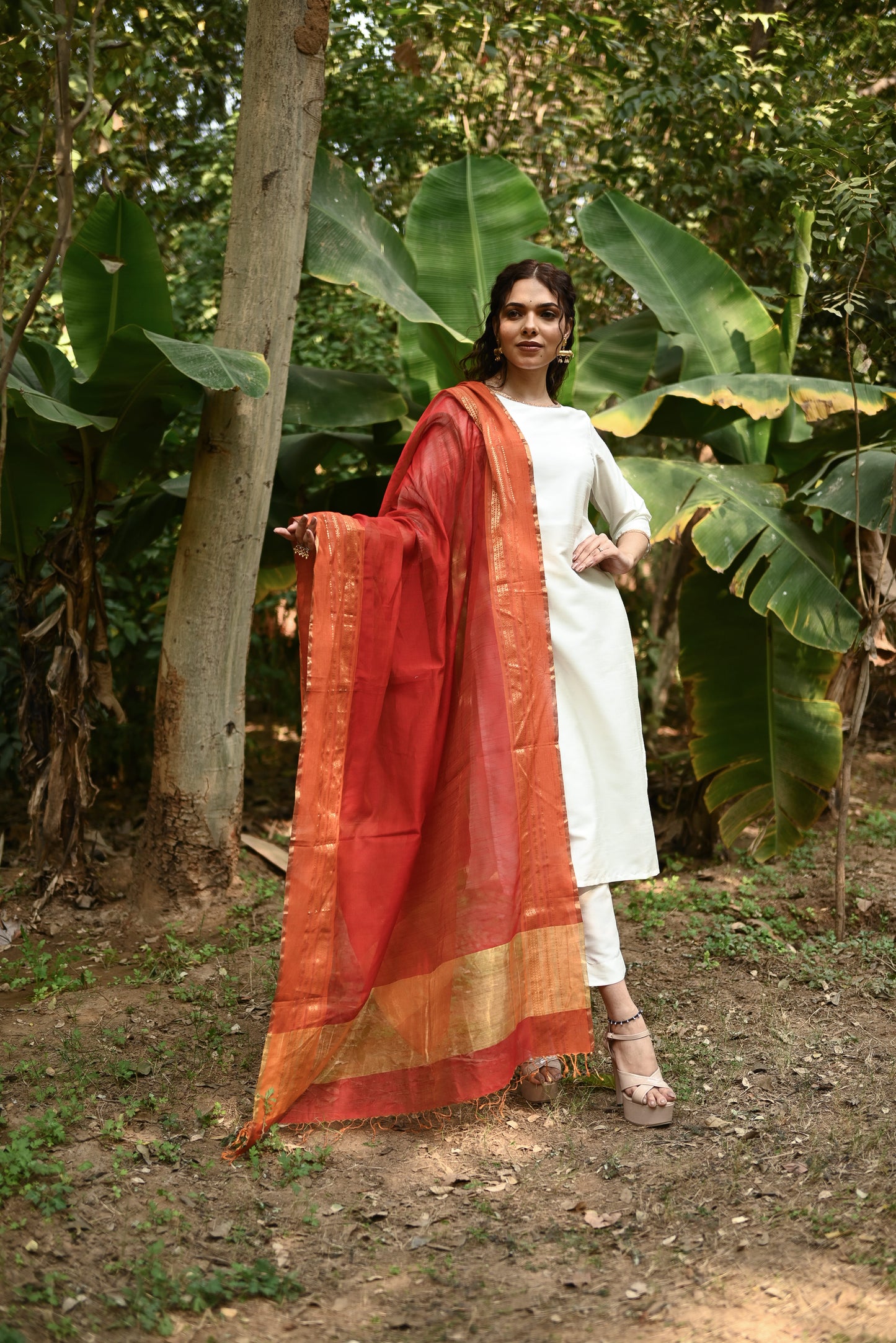 Samta Maheshwari Dupatta